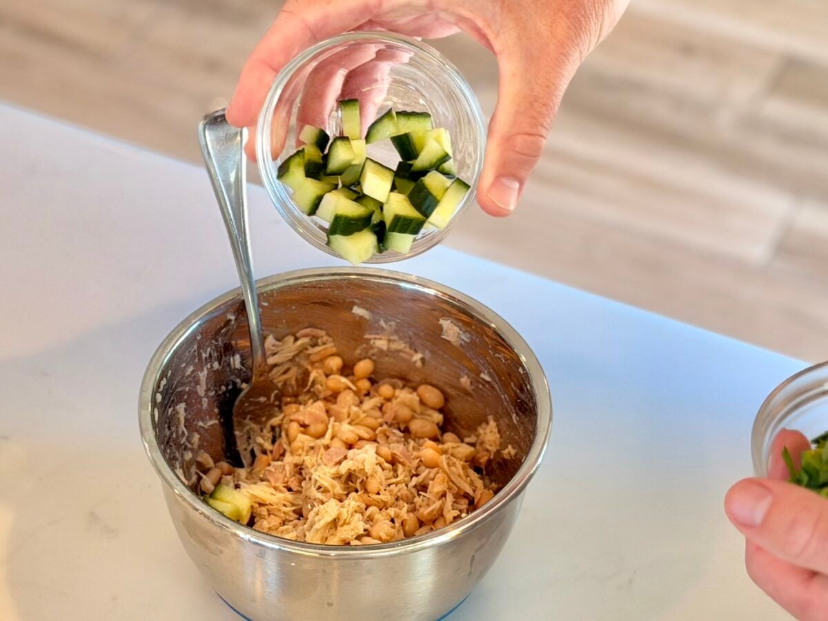 Tuna white bean salad