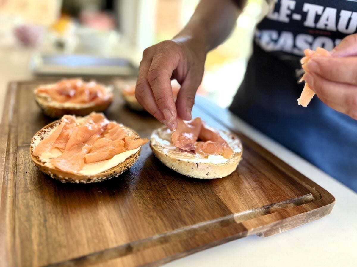 Smoked salmon bagel